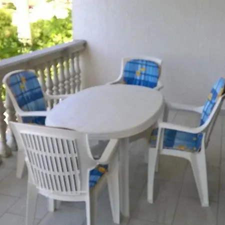 In Mit Grill Und Terrasse Und Panoramablick Novi Vinodolski